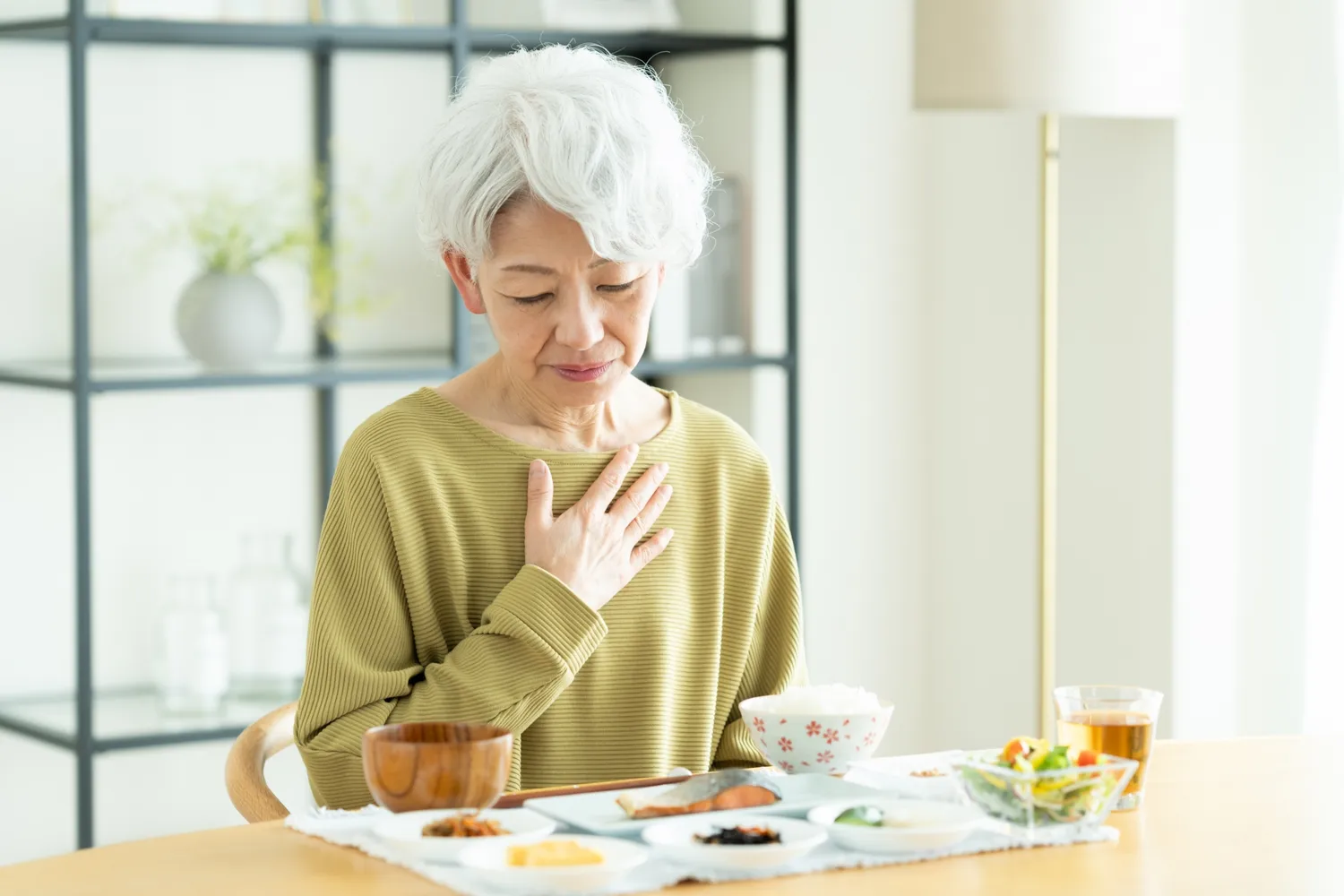 高齢者のタンパク質不足で起きるカラダの不調